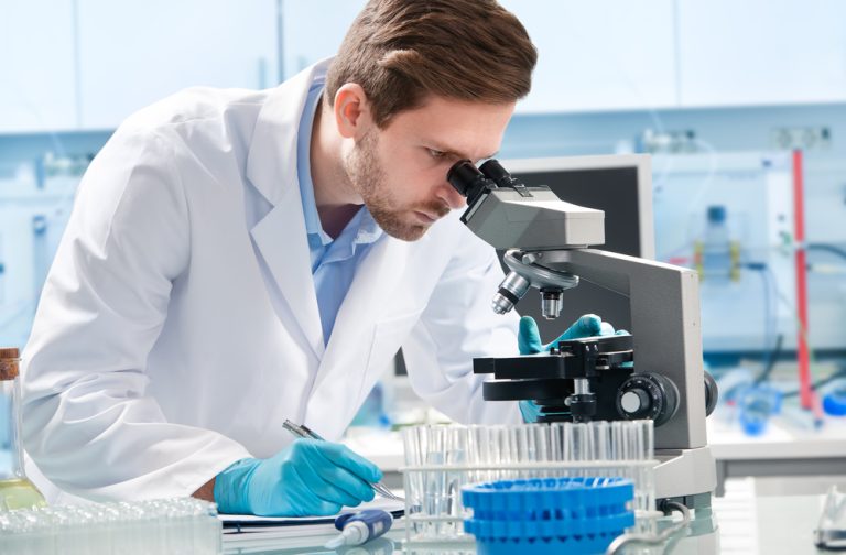 Les internes en médecine aiment l’ophtalmologie