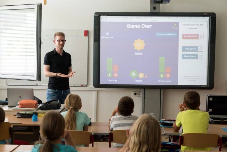 ENI ou TBI : que choisir pour sa salle de classe ?