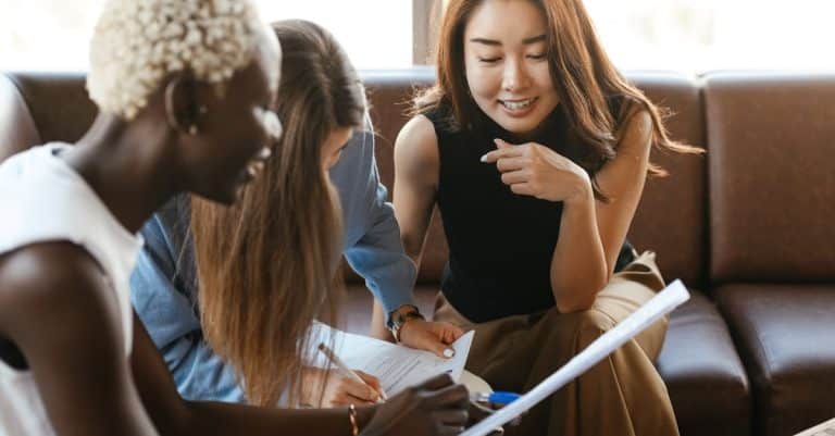 Comment construire son avenir professionnel avec des bases solides ?